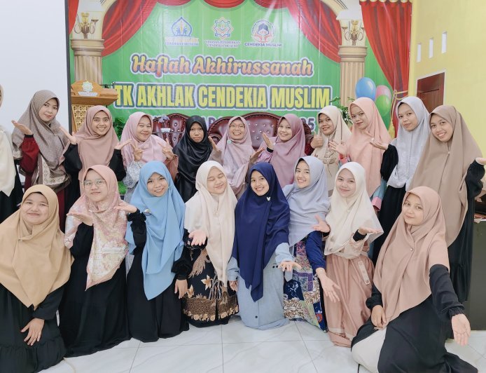 Pelatihan GTK Cendekia Muslim Islamic School: Tingkatkan Kompetensi Guru melalui Materi Gwinfil dan Seni Komunikasi