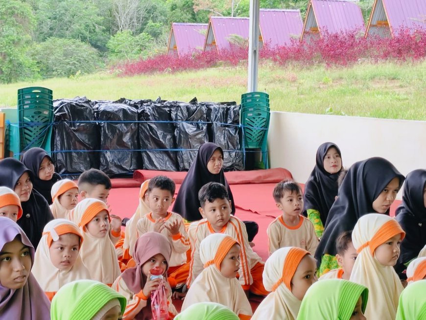 Dongeng Kemanusiaan Bangkitkan Empati Santri Cendekia Muslim untuk Palestina