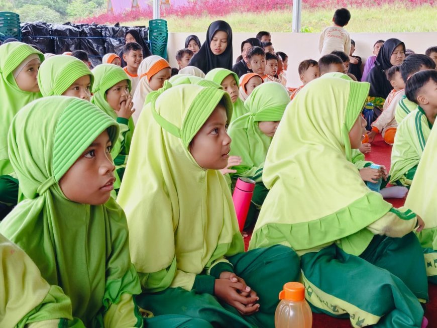 Dongeng Kemanusiaan Bangkitkan Empati Santri Cendekia Muslim untuk Palestina